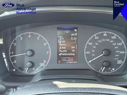 Used 2025 Toyota Corolla LE FWD image 29