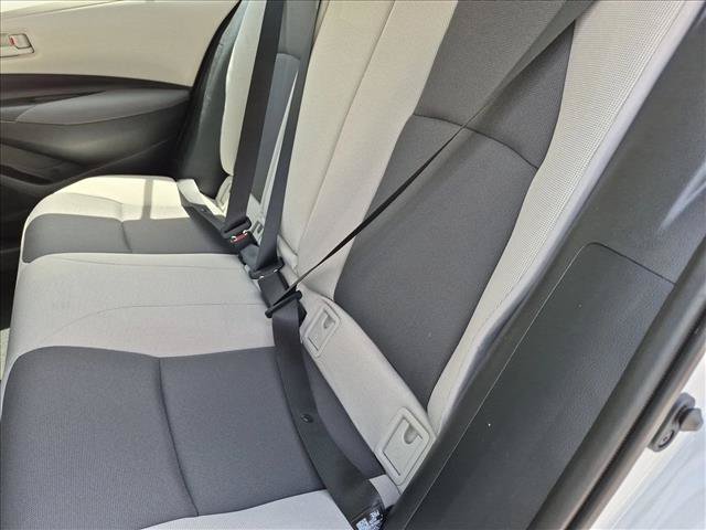 Used 2025 Toyota Corolla LE FWD image 17