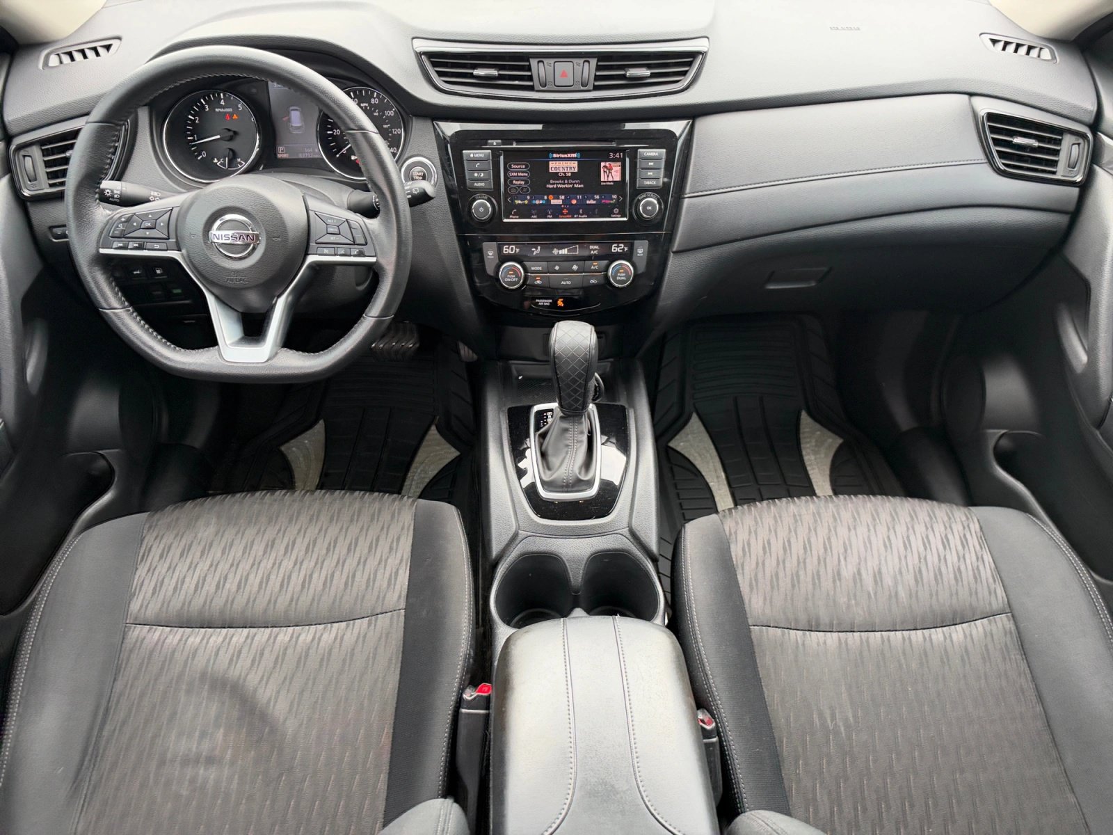 Used 2019 Nissan Rogue SV FWD image 20