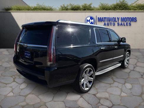 Used 2015 Cadillac Escalade ESV Premium image 7
