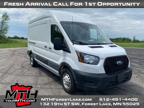 Used 2024 Ford Transit 250 148 High Roof AWD image 2