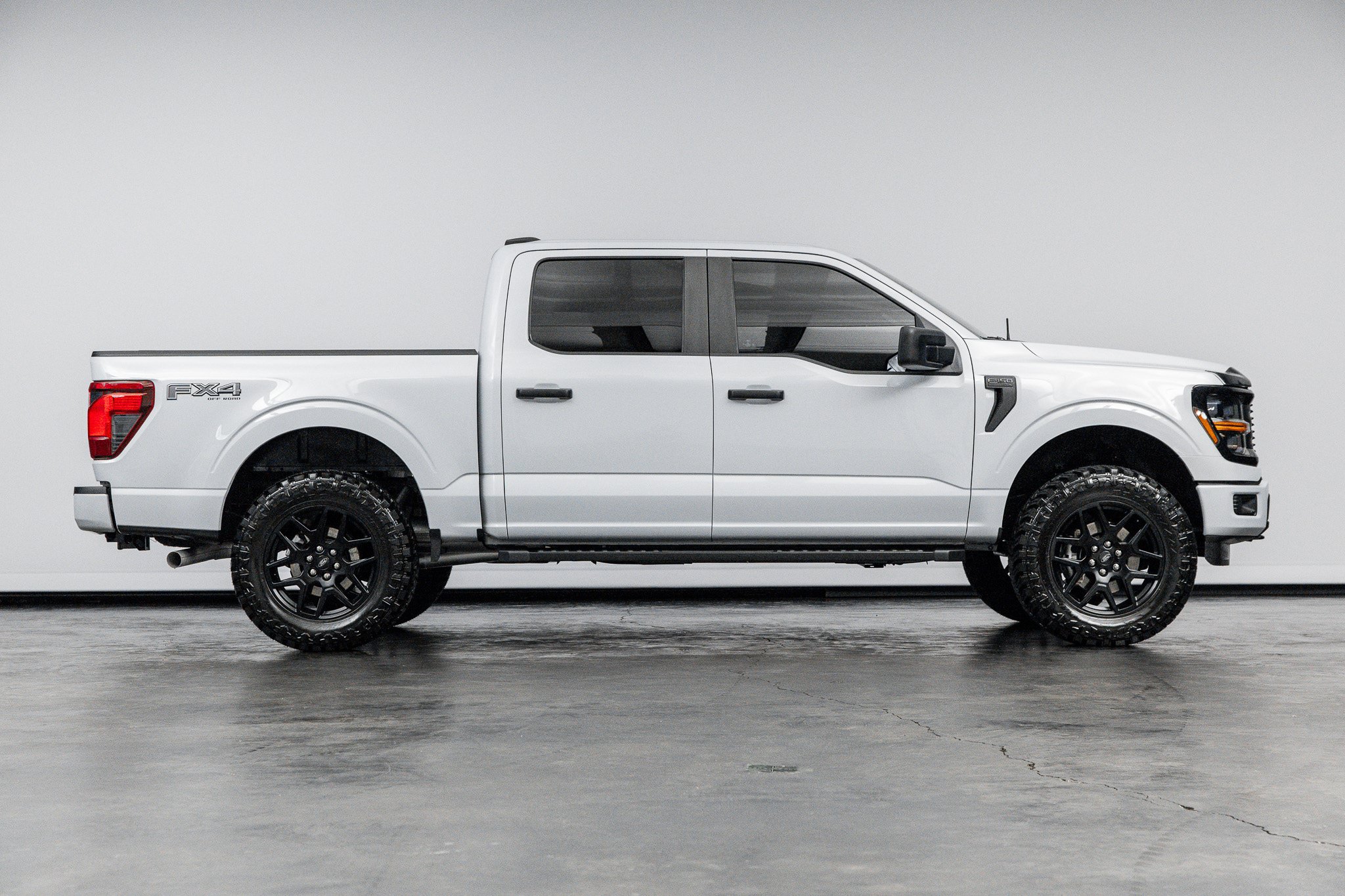 Used 2025 Ford F150 STX w/ STX Black Appearance Package AWD/4WD image 21
