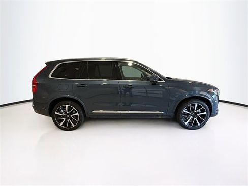 Used 2024 Volvo XC90 B5 Plus image 7