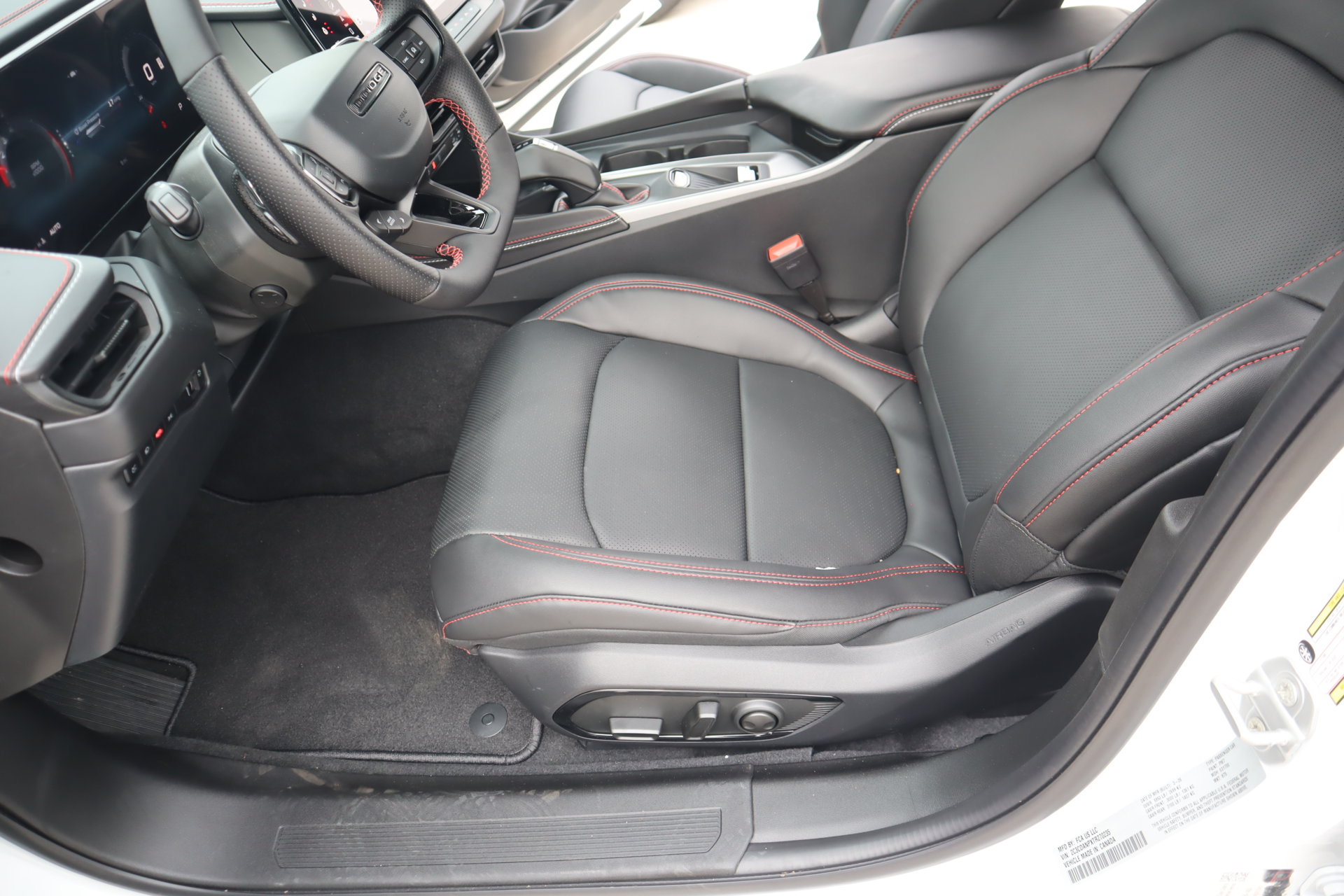 New 2026 Dodge Charger R/T AWD/4WD image 12
