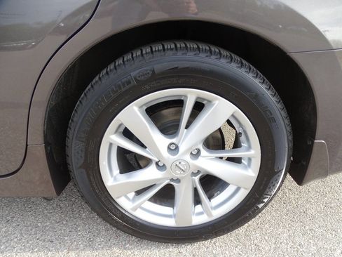 Used 2014 Nissan Altima 2.5 SL FWD image 39