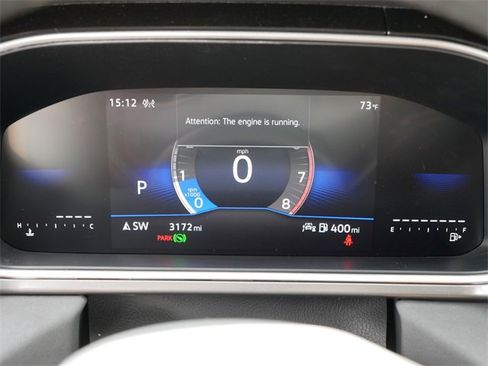 Certified 2025 Volkswagen Taos SE image 27