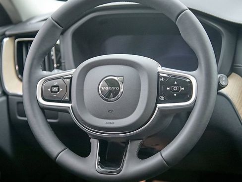 New 2026 Volvo XC60 B5 Ultra w/ Climate Package AWD/4WD image 24