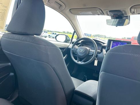 Used 2023 Toyota Corolla LE FWD image 29