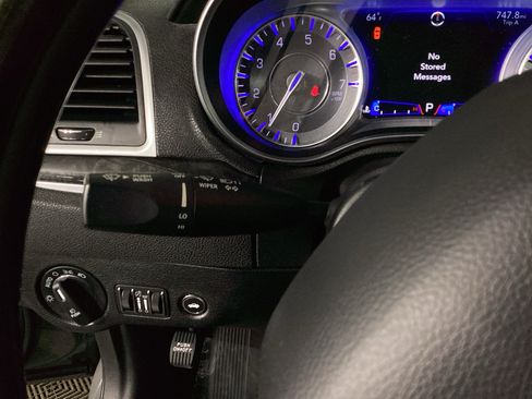 Used 2018 Chrysler 300 Limited w/ Safetytec Plus Group AWD/4WD image 21