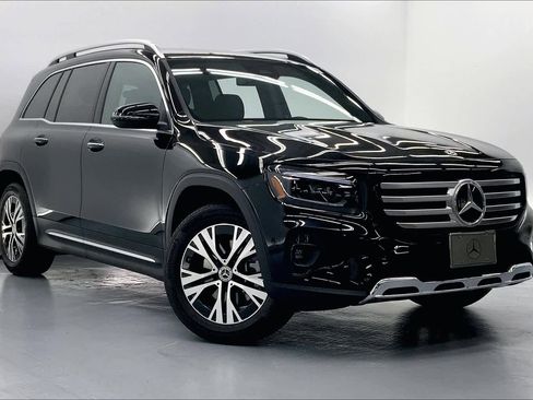 Certified 2024 Mercedes-Benz GLB 250 image 2