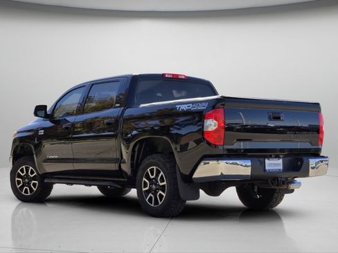Used 2017 Toyota Tundra SR5 w/ TRD Off Road Package AWD/4WD image 17
