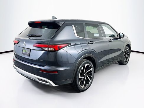 Used 2024 Mitsubishi Outlander SE image 9