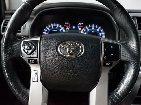 Certified 2017 Toyota 4Runner SR5 AWD/4WD image 13