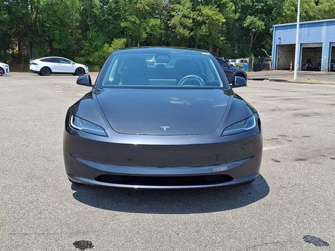 Used 2025 Tesla Model 3 Long Range RWD image 2