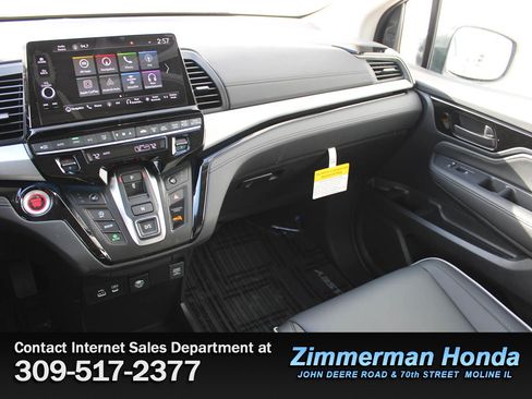 New 2026 Honda Odyssey Touring image 12