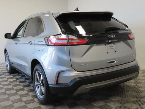 Used 2023 Ford Edge SEL w/ Convenience Package AWD/4WD image 3