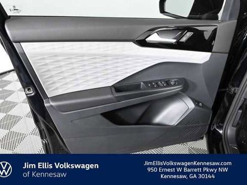 Certified 2023 Volkswagen Taos S image 18