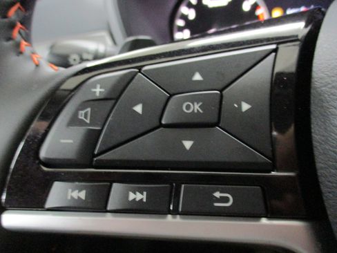 New 2025 Nissan Altima 2.5 SR image 15