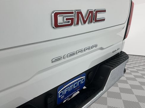 Used 2022 GMC Sierra 1500 SLE image 31