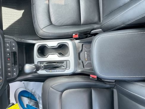 Used 2022 Chevrolet Colorado ZR2 AWD/4WD image 19