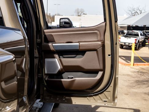 Used 2026 Ford F350 King Ranch w/ Chrome Package image 39