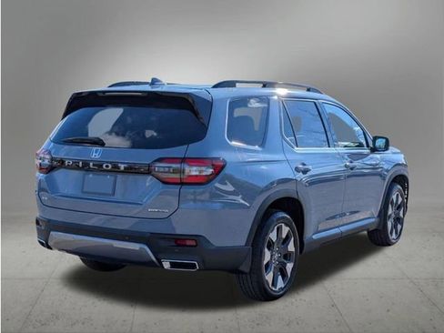 New 2026 Honda Pilot Touring image 5