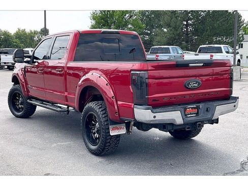 Used 2017 Ford F250 Lariat w/ Lariat Value Package AWD/4WD image 12