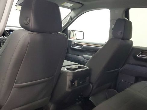 Used 2023 Chevrolet Silverado 1500 LT Trail Boss w/ Protection Package AWD/4WD image 11