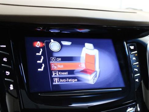 Used 2019 Cadillac Escalade Platinum AWD/4WD image 22