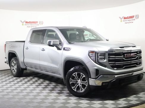 Used 2025 GMC Sierra 1500 SLT AWD/4WD image 2
