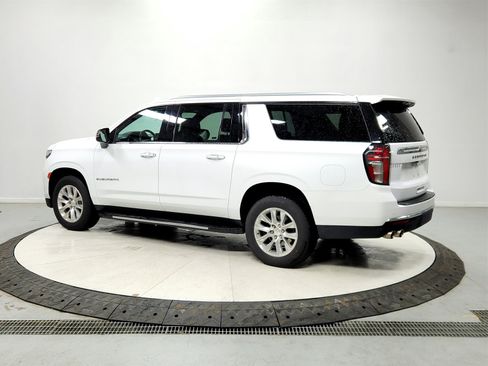 Used 2023 Chevrolet Suburban Premier image 5