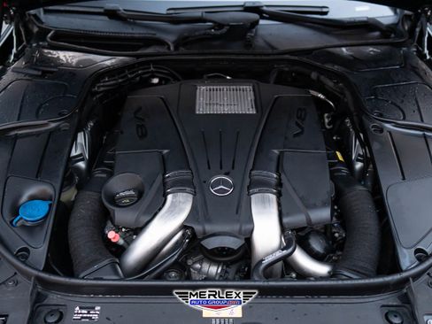 Used 2015 Mercedes-Benz S 550 Sedan w/ Sport Package w/ Sport Package image 54