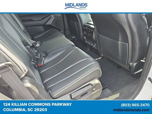 Used 2023 Acura MDX SH-AWD w/ Advance Package image 12