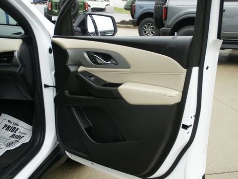 Used 2022 Chevrolet Traverse LS w/ Midnight/Sport Edition image 34