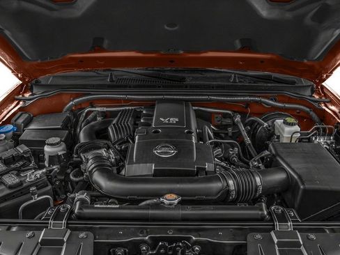 Used 2018 Nissan Frontier PRO-4X AWD/4WD image 16