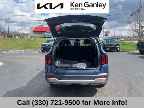 Certified 2025 Kia Sorento S w/ Panoramic Sunroof Package FWD image 50