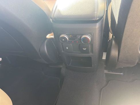 Used 2020 Ford Explorer Limited RWD image 18