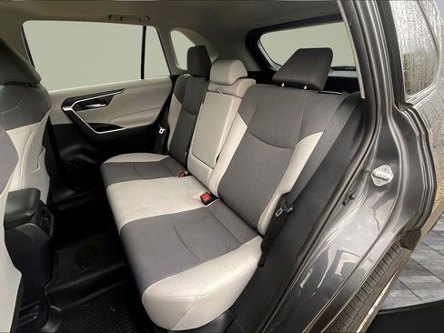 Used 2019 Toyota RAV4 XLE image 30