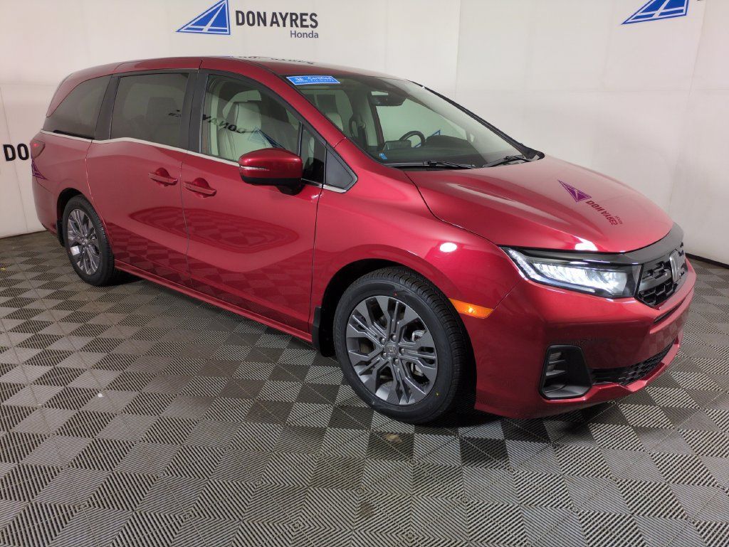 Certified 2025 Honda Odyssey Touring image 12