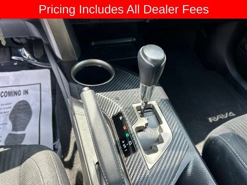 Used 2015 Toyota RAV4 XLE FWD image 11