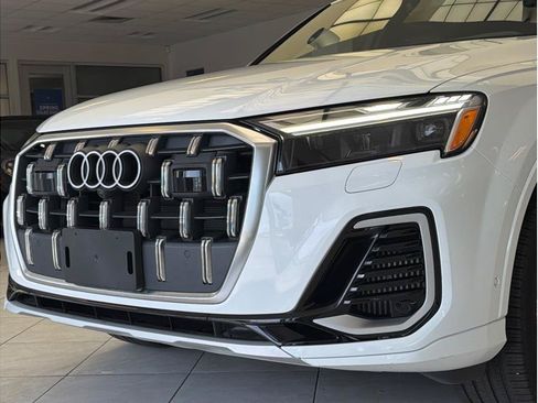 Used 2025 Audi Q7 3.0T Premium Plus AWD/4WD image 38
