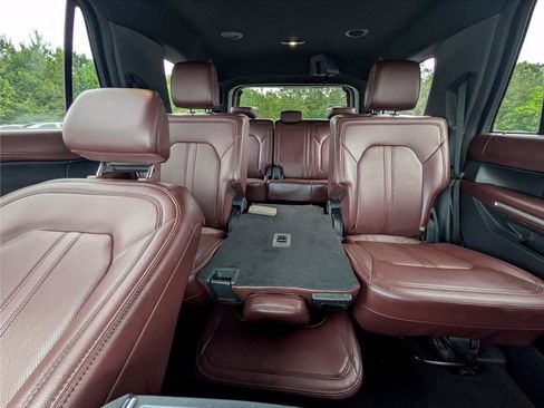 Used 2024 Ford Expedition Limited AWD/4WD image 13