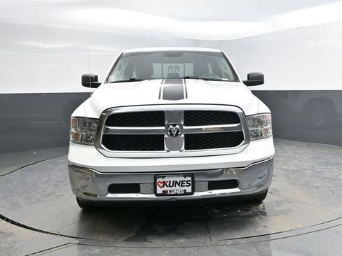 Used 2019 RAM 1500 Classic SLT image 3
