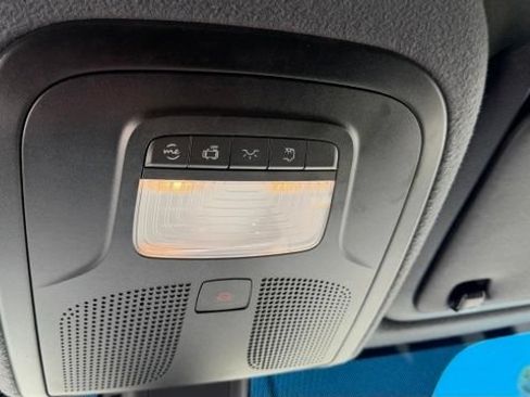 Used 2025 Mercedes-Benz Sprinter 2500 image 13
