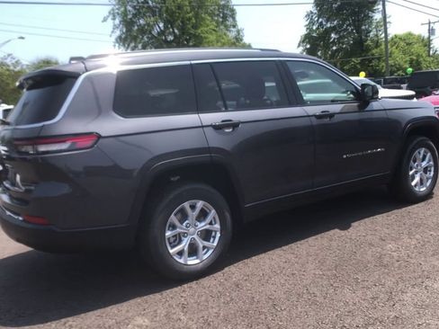 Used 2023 Jeep Grand Cherokee L Limited image 8