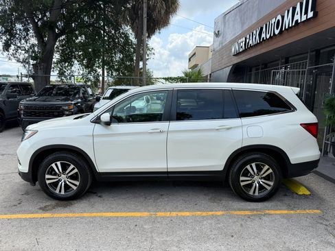 Used 2017 Honda Pilot EX image 6