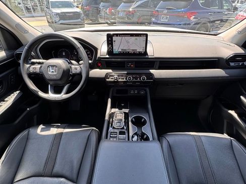 Used 2023 Honda Pilot Touring image 20