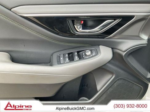 Used 2025 Subaru Outback Onyx Edition AWD/4WD image 19