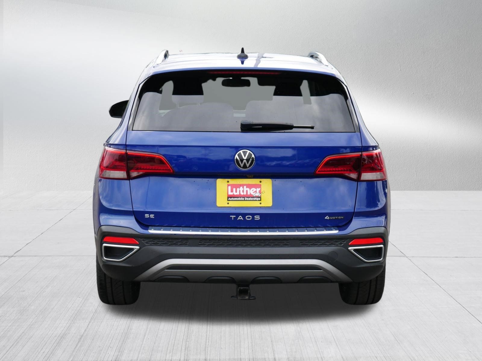 Used 2022 Volkswagen Taos SE w/ Driver Assistance Package AWD/4WD image 6