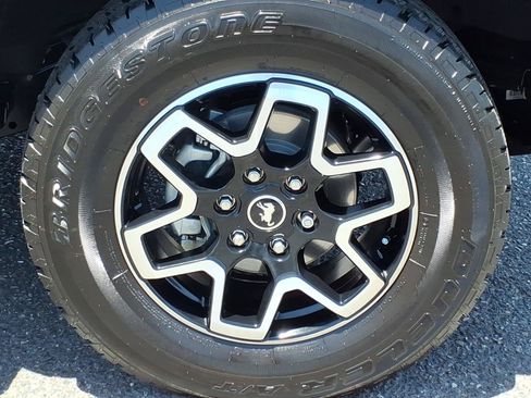 Used 2025 Ford Bronco Outer Banks AWD/4WD image 9